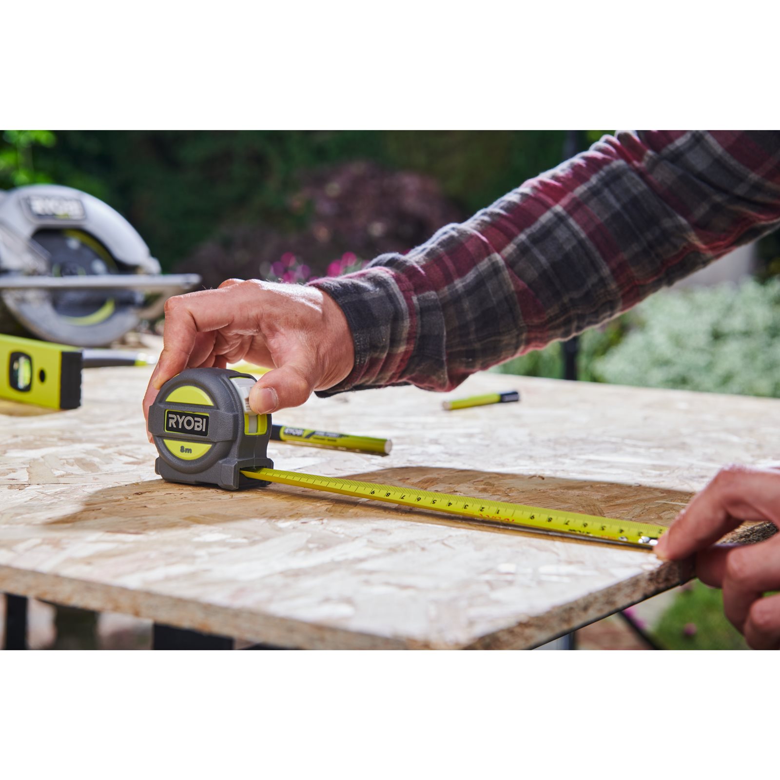 Ruletă 8m Ryobi RTM8M - in utilizare 1