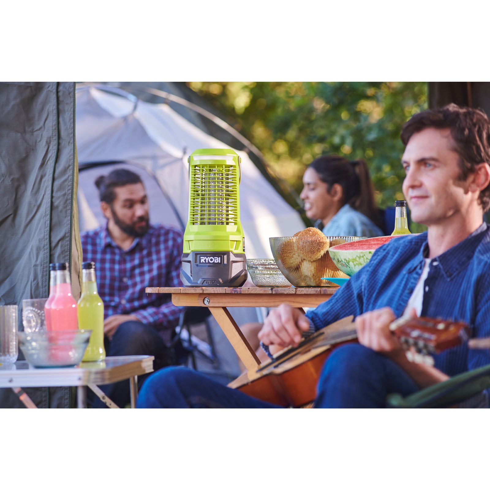 Aparat contra insectelor 18V fără cablu Ryobi RY18BZA-0 - in utilizare 1