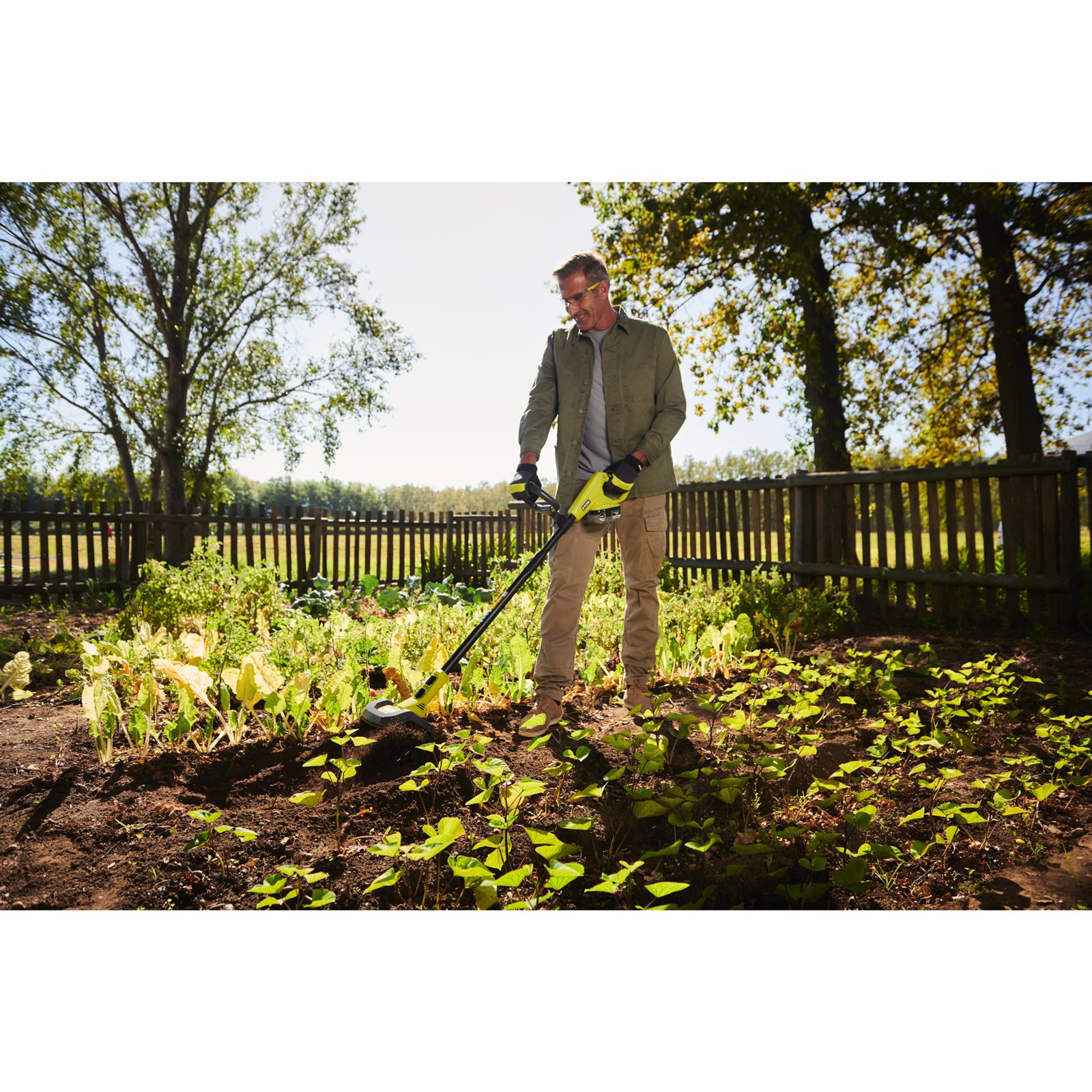 Cultivator 18V ONE+ Ryobi RY18CVA-0 - in utilizare 2