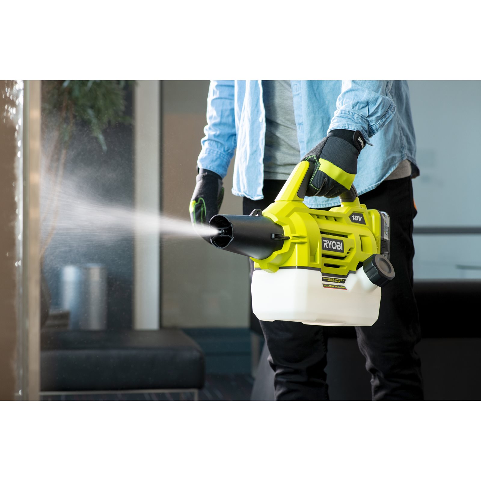 Nebulizator 18V ONE+ Ryobi RY18FGA-0 - in utilizare 7