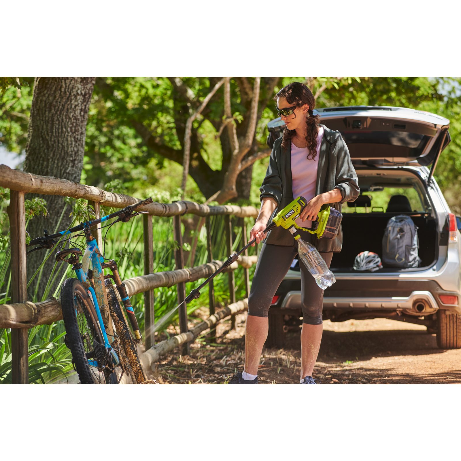 Aparat de spălat cu presiune 18V ONE+ (1 x 2,5 Ah) Ryobi RY18PW22A-125 - in utilizare 3