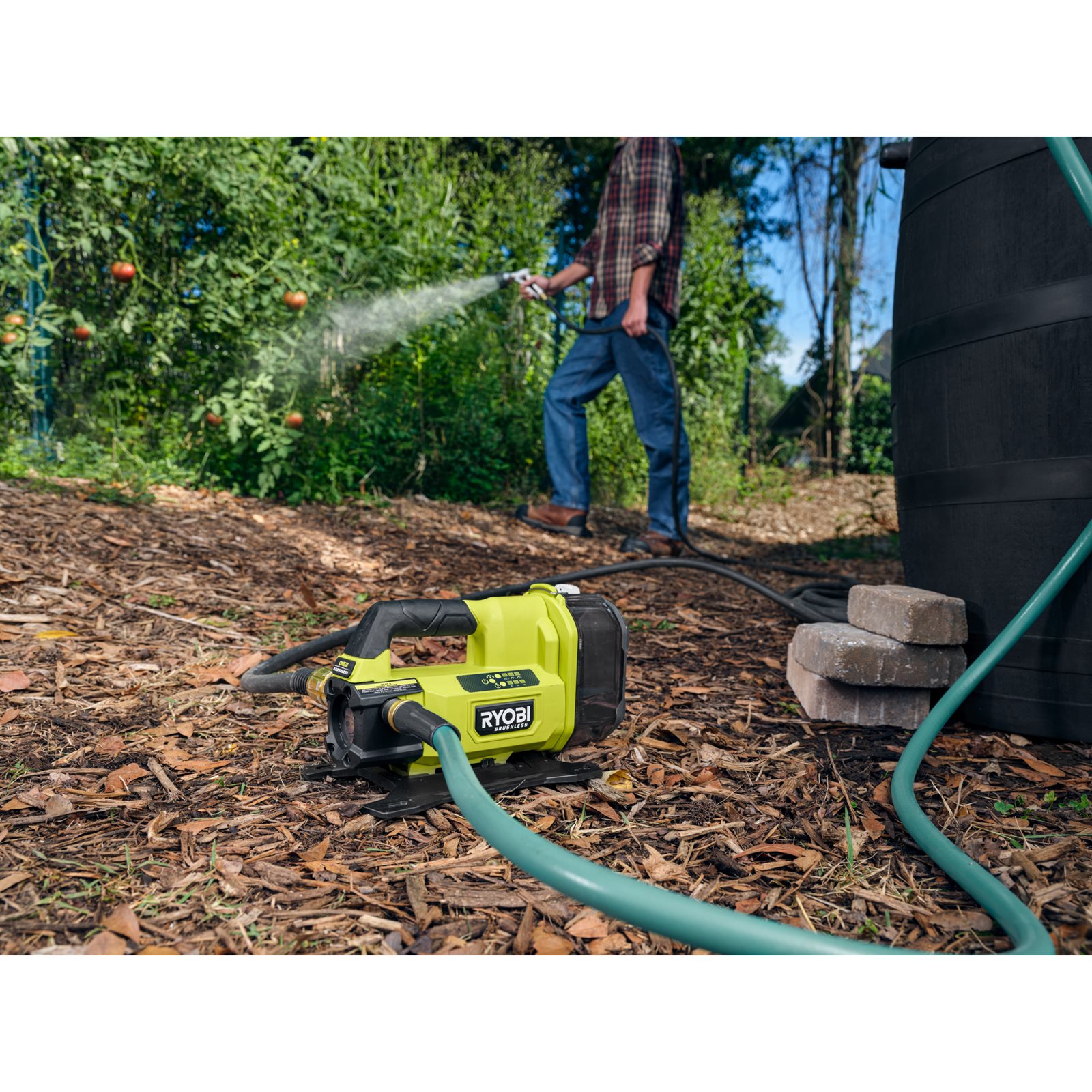 Pompă de transfer apă 18V ONE+ Ryobi RY18TPXA-0 - in utilizare 3