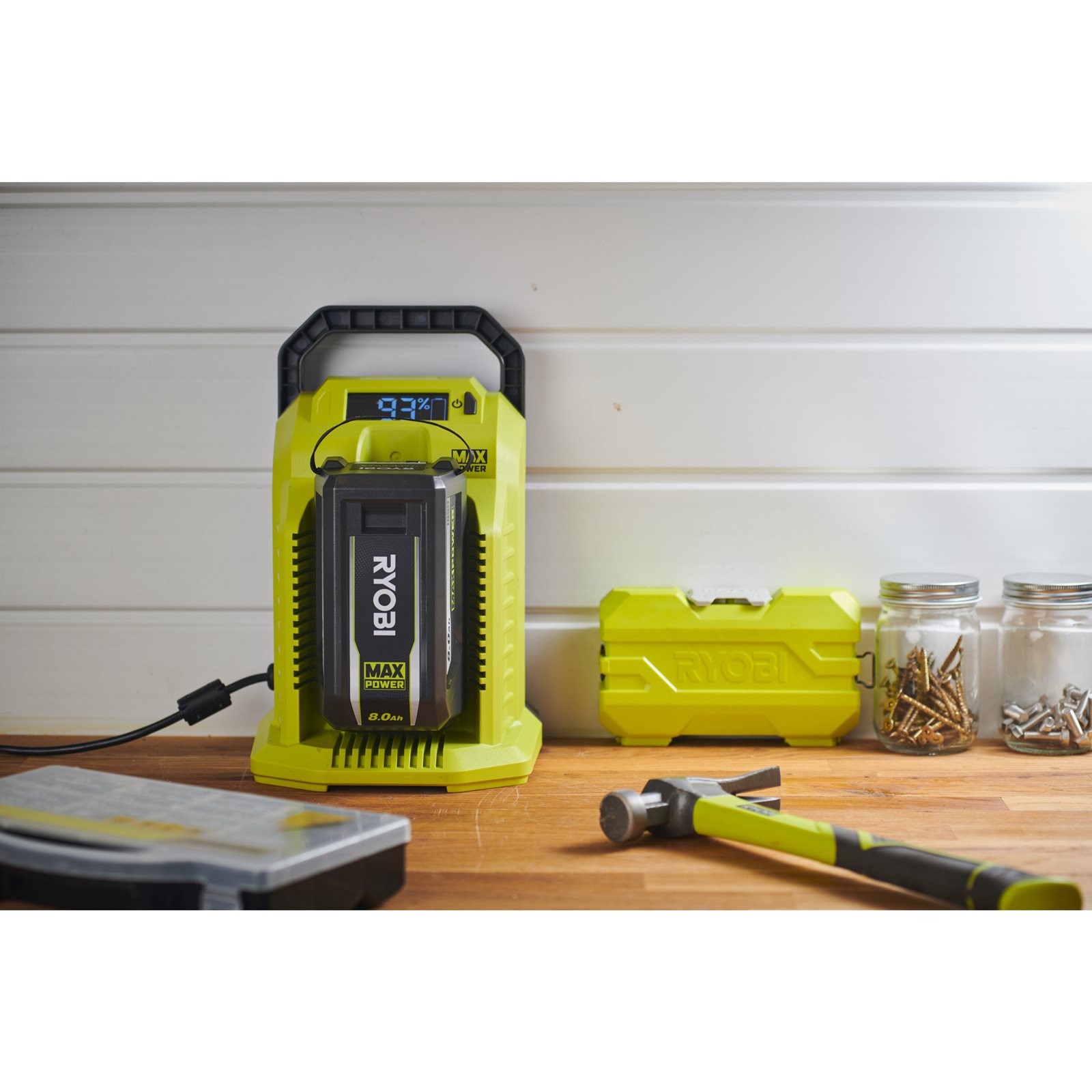 Încărcător Rapid MAX POWER 10A Ryobi RY36C10A-0 - in utilizare 6