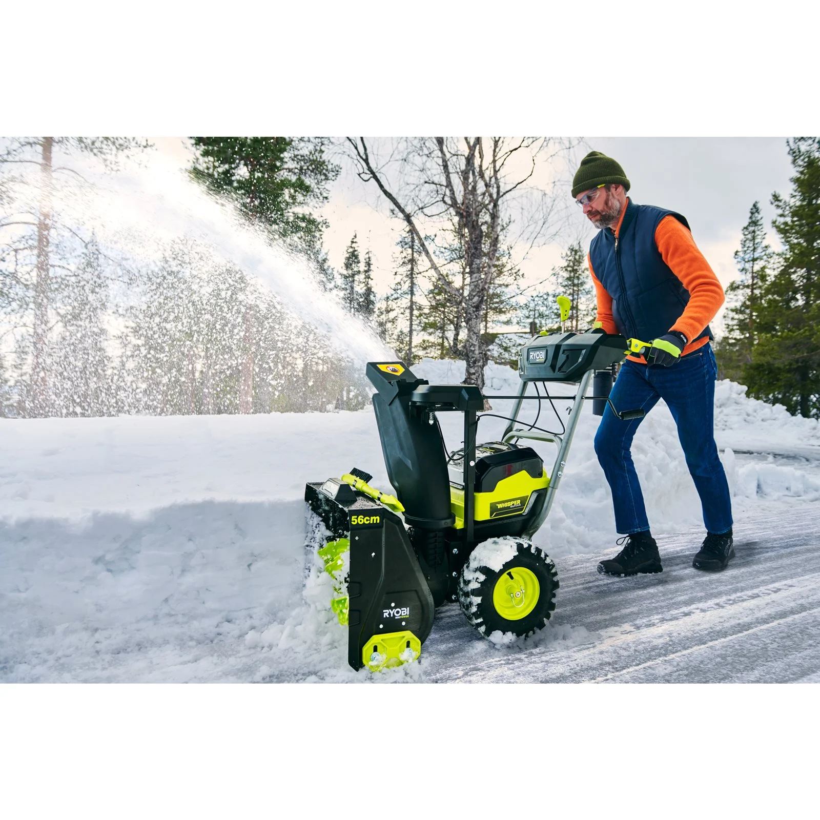 Freze de zăpadă Ryobi RY36STX56A-250 - in utilizare 1