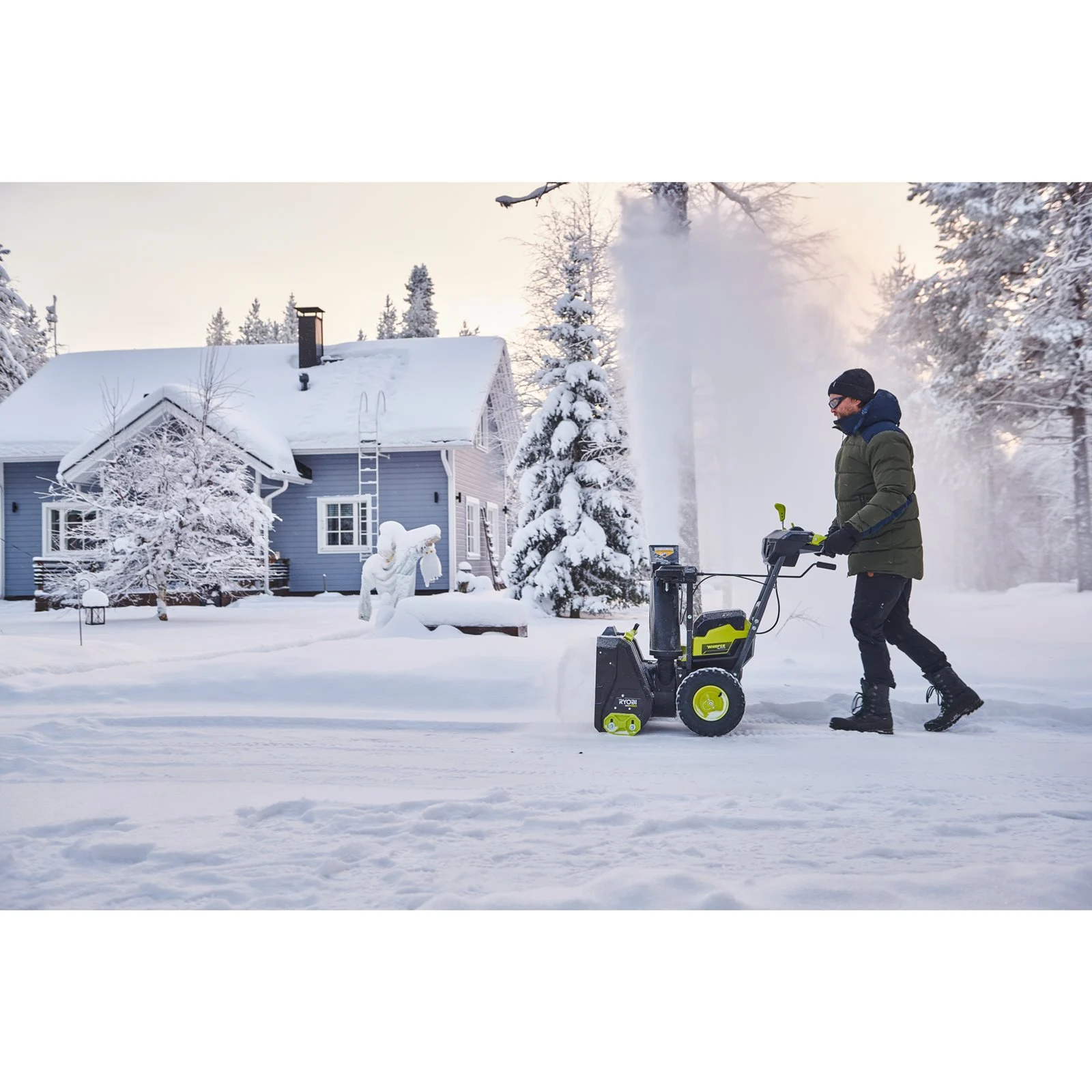 Freze de zăpadă Ryobi RY36STX56A-250 - in utilizare 6